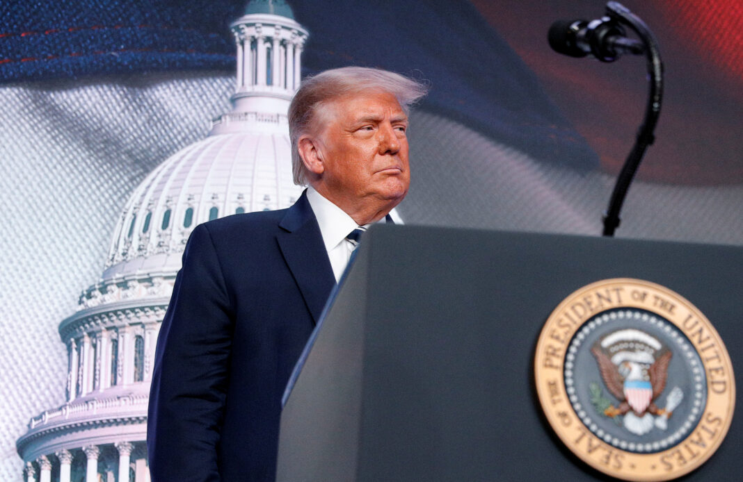 FOTO DE ARCHIVO: El presidente Donald Trump durante el Consejo de Política Nacional en Arlington, Virginia, EEUU. 21 de agosto de 2020. REUTERS/Tom Brenner